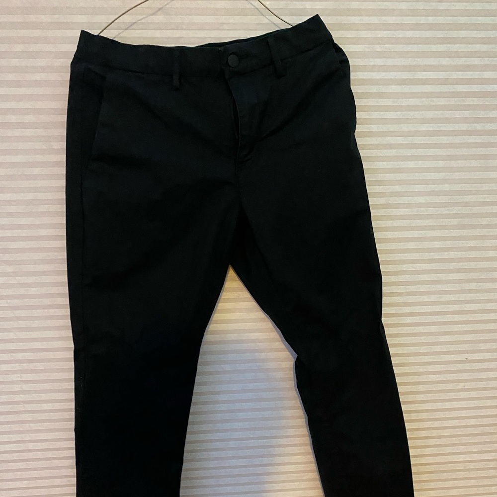Old navy men’s ultimate tech slim fit